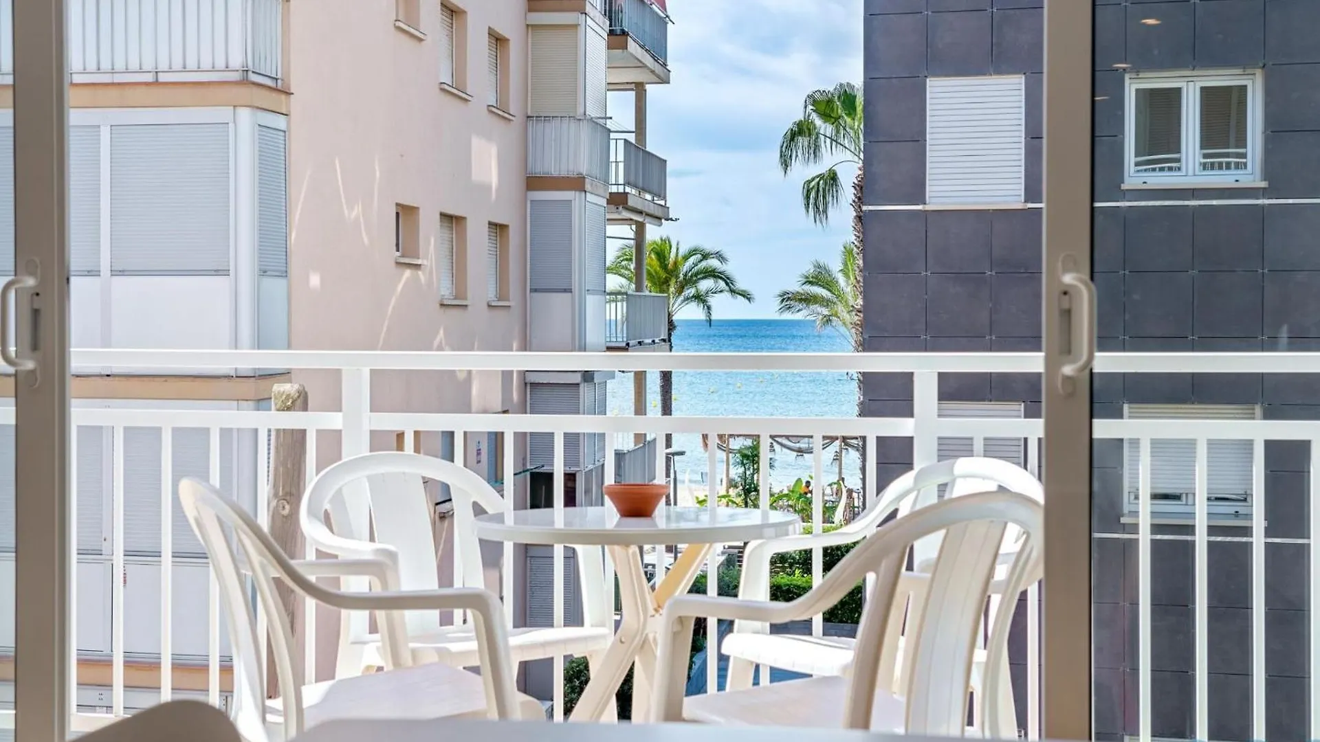 Apartbeach Sunset House Salou Y Vistas Playa 0*,